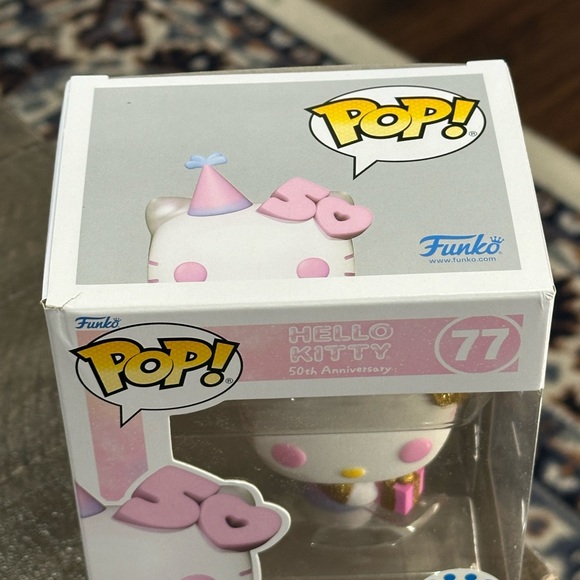 NIB Hello Kitty Glitter Edition- Exclusive - Picture 9 of 10